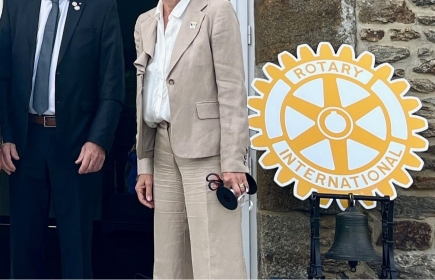Christel Kohler-Barbier nouvelle présidente 2025-2026 du club Rotary Saint-Malo Dinard.